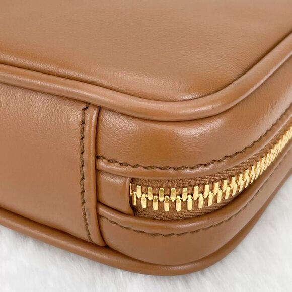 Miu Miu Women Pre-Loved Bag Very Good Condition - Picture 6 of 9